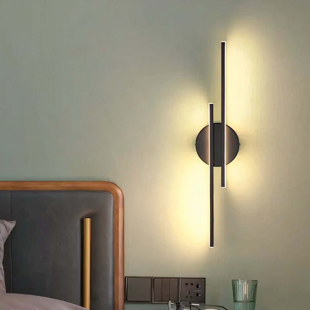 applique-murale-lineaire-design-eclairage-led-blanc-noir-1