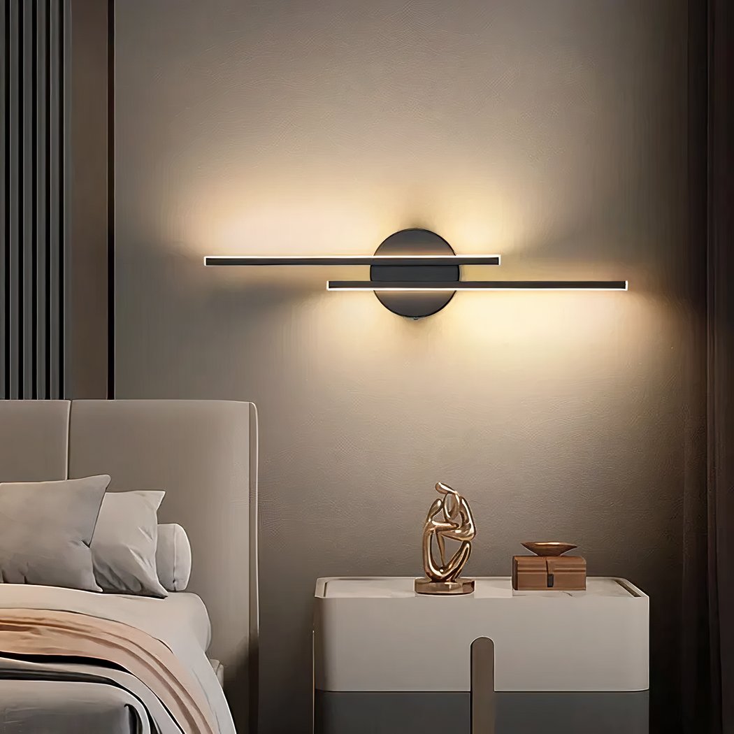 applique-murale-lineaire-design-eclairage-led-blanc-noir-2