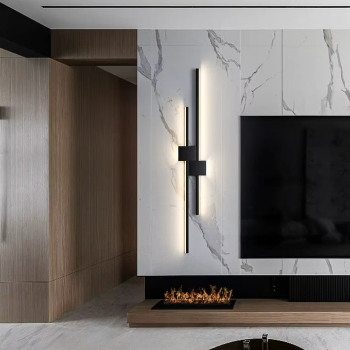 Applique murale LED linéaire Luminaire Essenza, lumière architecturale épurée en noir ou blanc, fixation murale moderne.