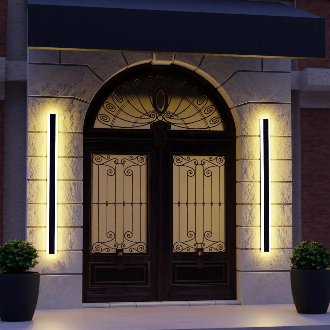 Applique murale anthracite avec détecteur de mouvement, éclairage extérieur design de la marque Luminaire Essenza.