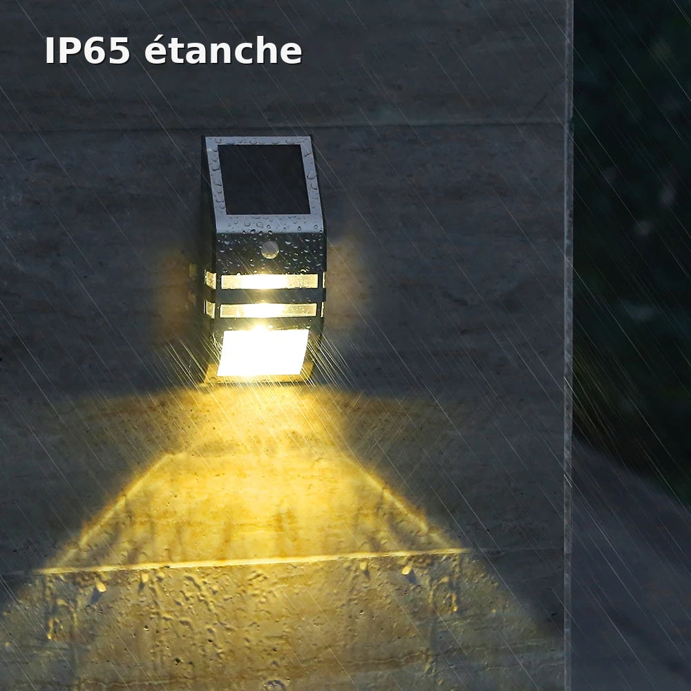 Applique murale solaire LED Luminaire Essenza avec détection de mouvement et design épuré, éclairage extérieur moderne.
