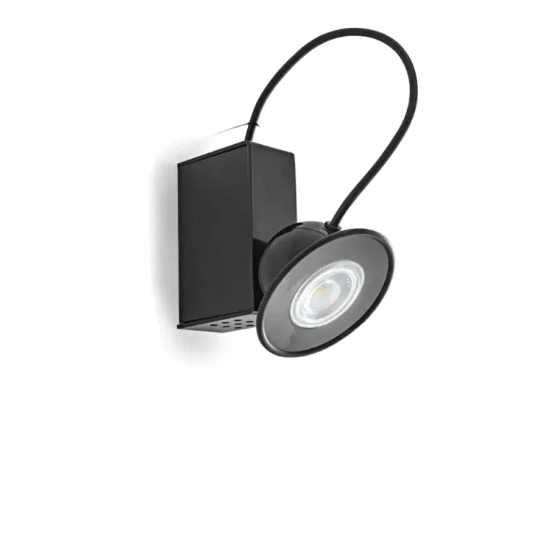 Applique murale LED magnétique pour couloir, finition moderne, fixation murale élégante, marque Luminaire Essenza