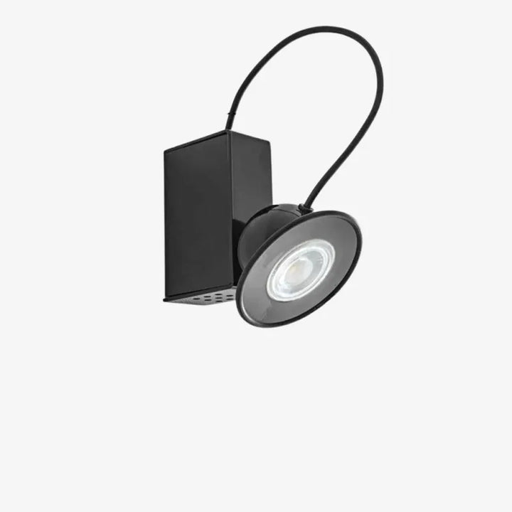Applique murale LED magnétique Luminaire Essenza pour couloir, finition noire ou blanche, lumière chaude, design moderne.