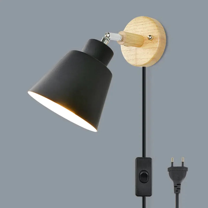 Applique murale en bois noir avec interrupteur, style scandinave, lampe d'intérieur moderne, par Luminaire Essenza.