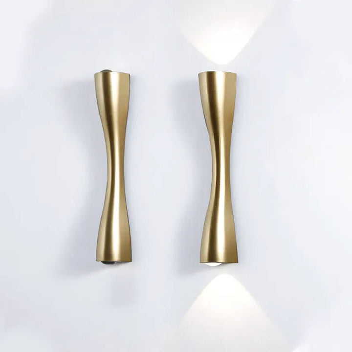 Applique murale extérieure moderne minimaliste Luminaire Essenza, éclairage extérieur élégant et simple avec design épuré.