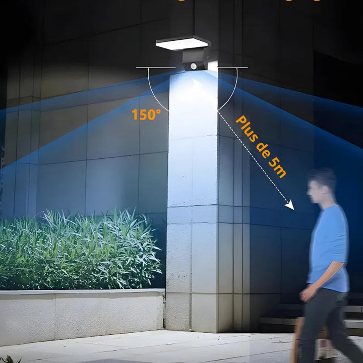 Applique murale LED extérieure moderne et minimaliste de Luminaire Essenza avec détecteur de mouvement, finition noire ou blanche.