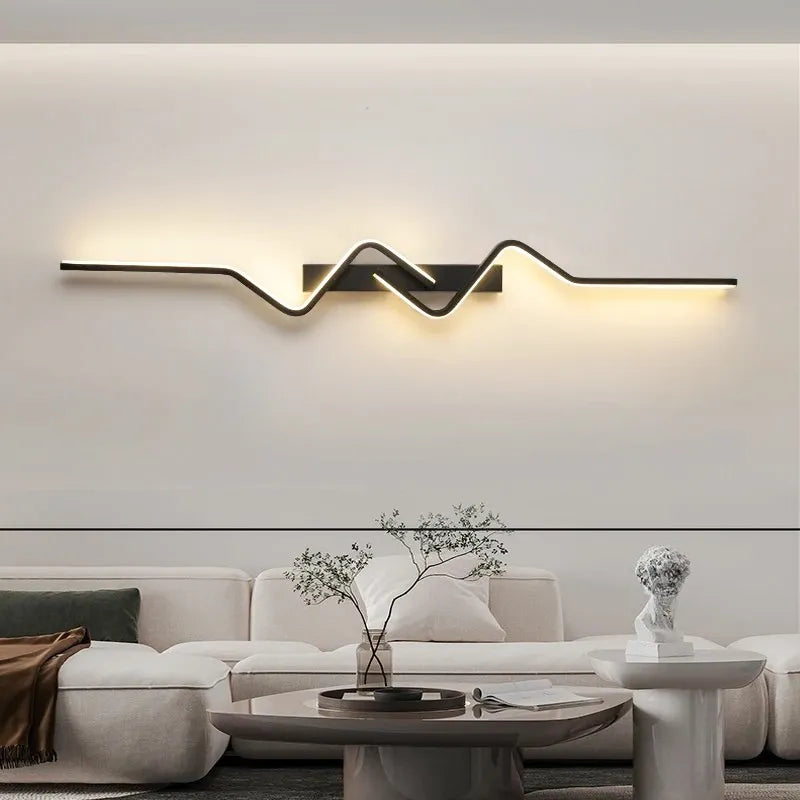 Applique murale LED longue de 80 cm de Luminaire Essenza, design moderne et décoratif, lumière blanc froid 5500-7000K.