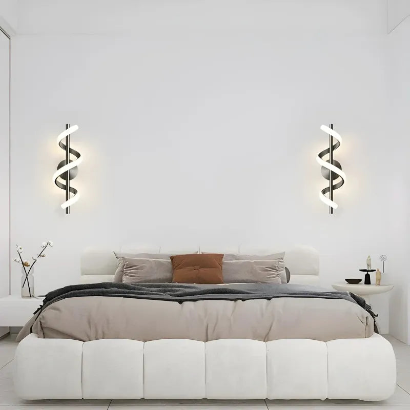 Applique murale LED Luminaire Essenza luxe noir, blanc et or avec éclairage chaud, design élégant et moderne.