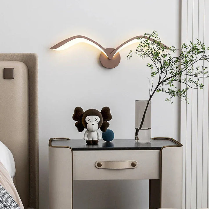 Applique murale LED nordique Oiseau Luminaire Essenza, design blanc chaud, éclairage moderne pour intérieur.
