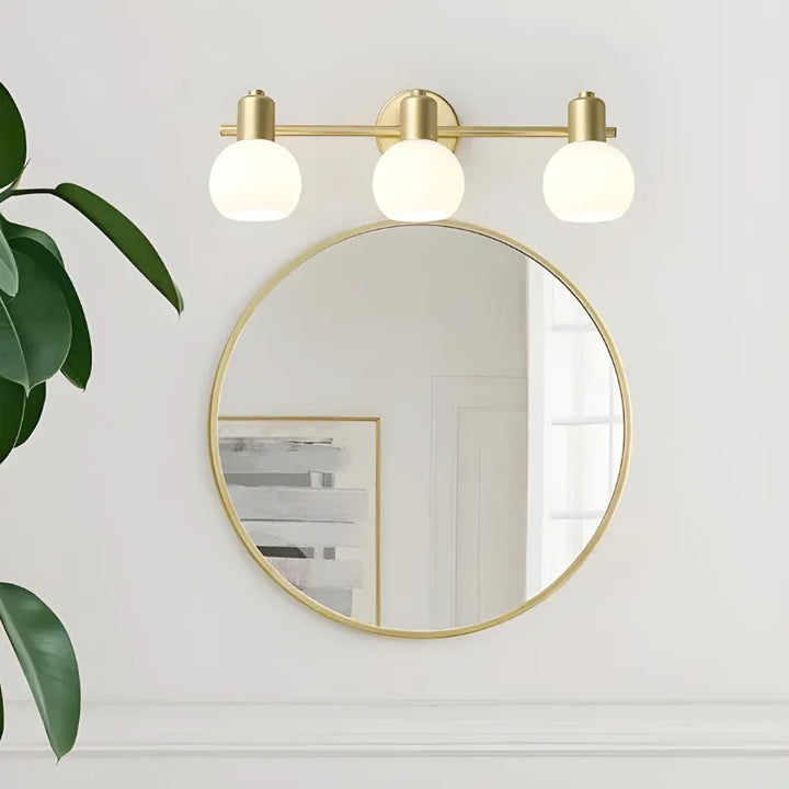 Applique murale salle de bain LED rotative en métal et verre, moderne et élégante, pour éclairage efficace et design contemporain.