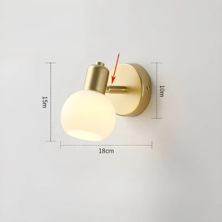 Applique murale salle de bain LED rotative en métal et verre, modèle Blanc chaud, éclairage moderne et élégant.