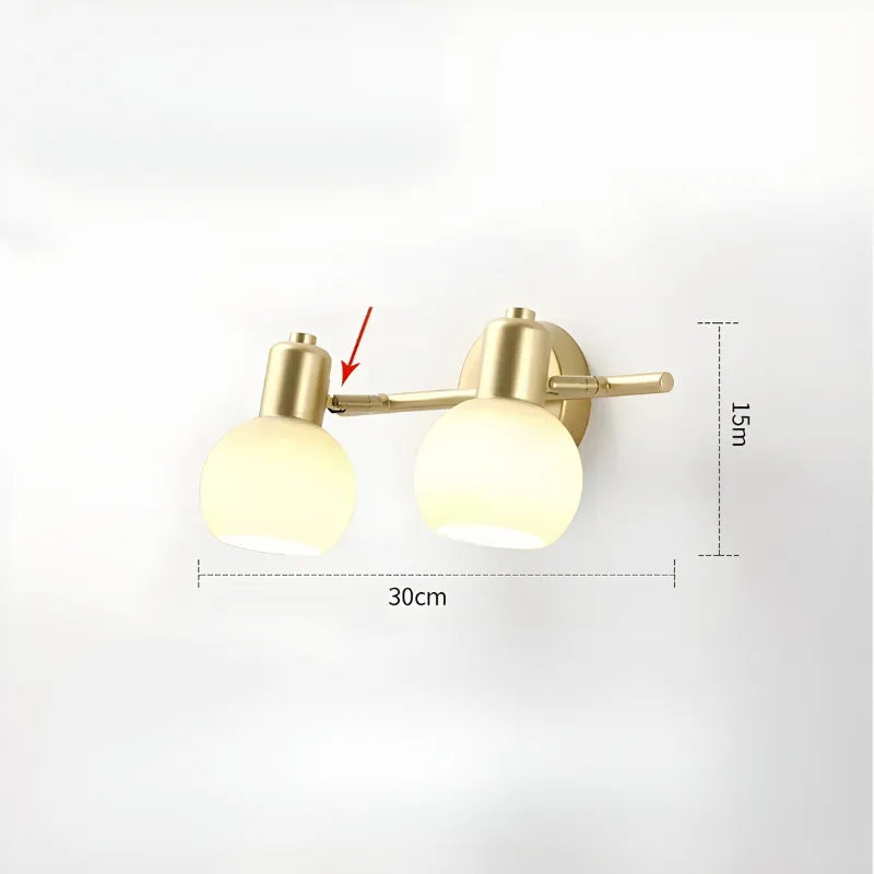 Applique murale LED rotative pour salle de bain, en métal et verre, modèle B blanc chaud, par Luminaire Essenza.