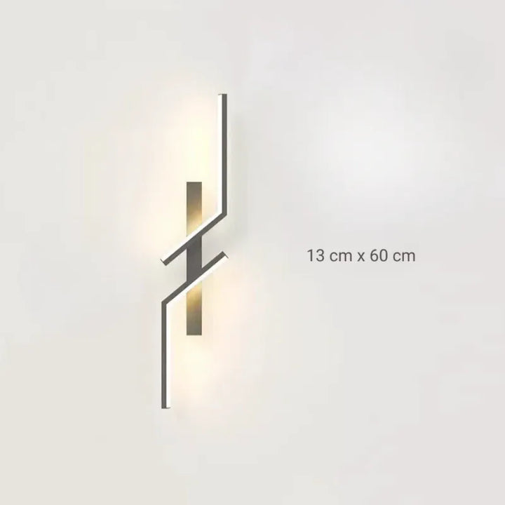 Applique murale salon moderne LED blanc chaud, design élégant et minimaliste, 60 cm, de marque Luminaire Essenza