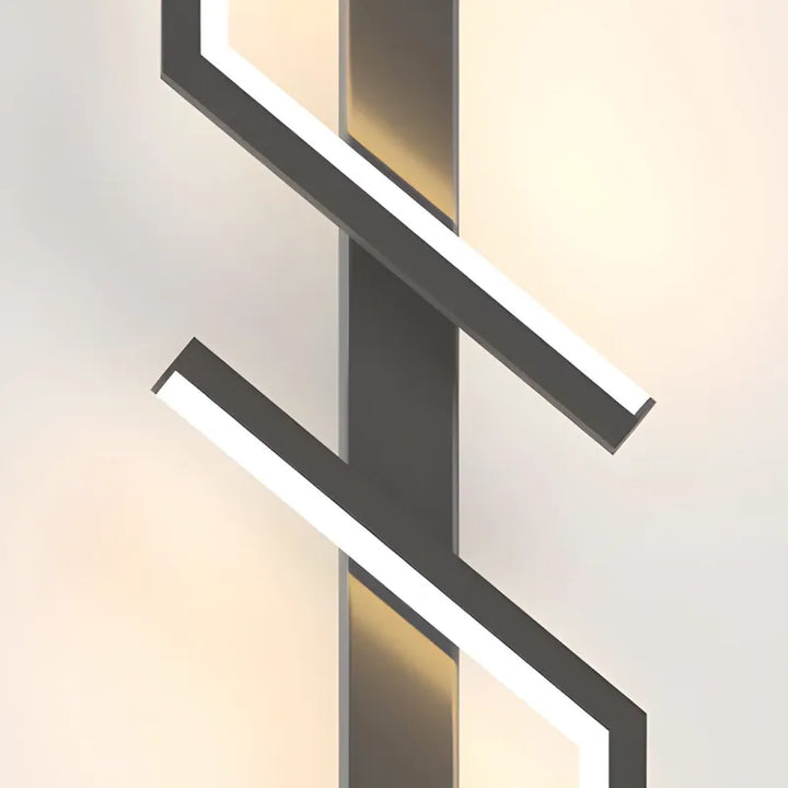 Applique murale moderne LED Luminaire Essenza pour salon, design minimaliste blanc chaud, 60 cm de long, éclairage élégant.