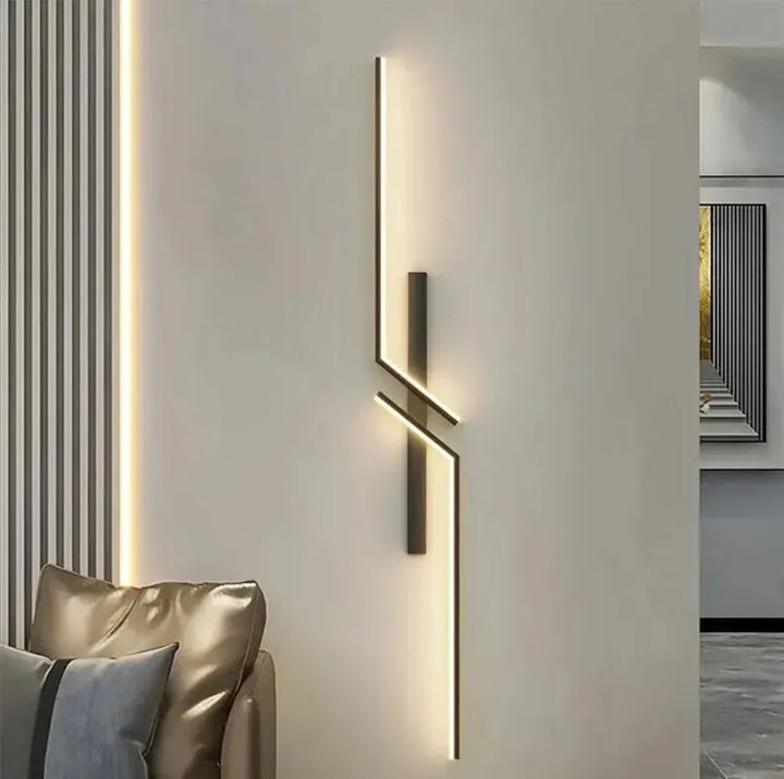 Applique murale moderne Luminaire Essenza pour salon, LED élégante, minimaliste, blanche avec lumière chaude, 60 cm de long.