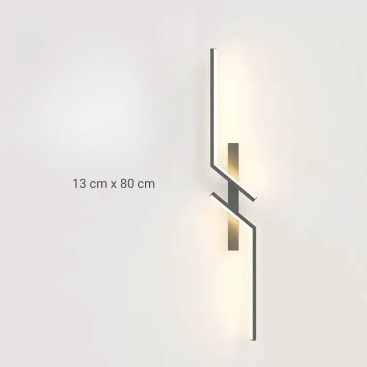 Applique murale moderne LED blanc chaud de 80 cm pour salon, design minimaliste et élégant par Luminaire Essenza.